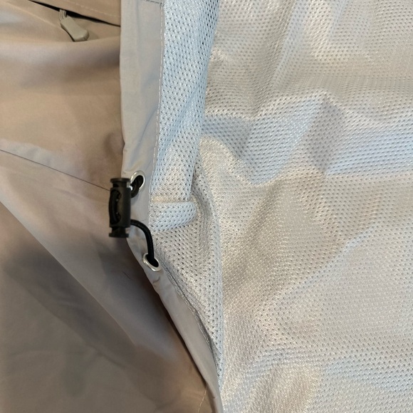 NWT Men’s Sz:L Grey Coofandy Rain Coat. Hooded. Fill Zip. Pockets. Mesh Interior - Picture 16 of 16